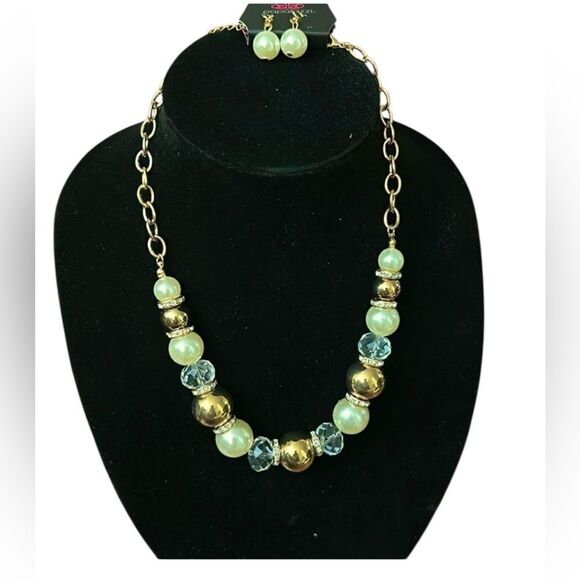 Necklace + Earings - Picture 1 of 4